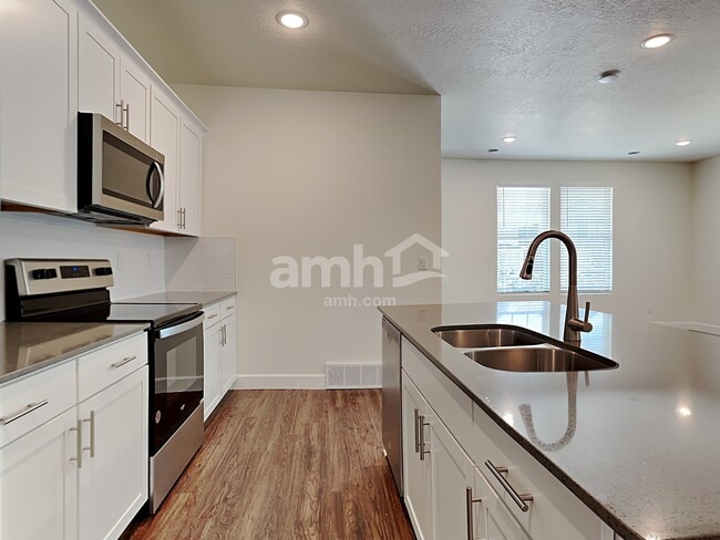 Photo - 6098 W Arranmore Dr