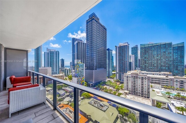 Building Photo - 55 SW 9th St Unit 1804 Rental