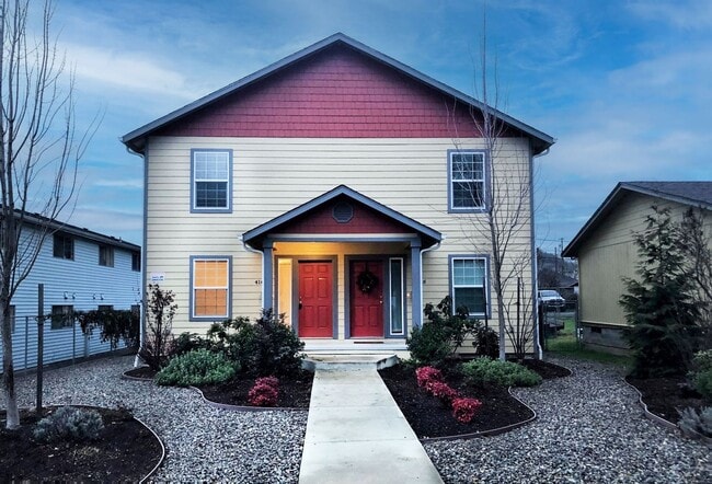 Building Photo - land03 Unit 416