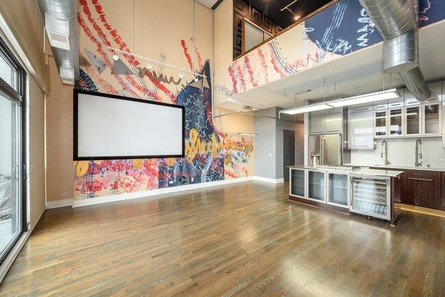 Photo - 1530 S State St Unit 1021