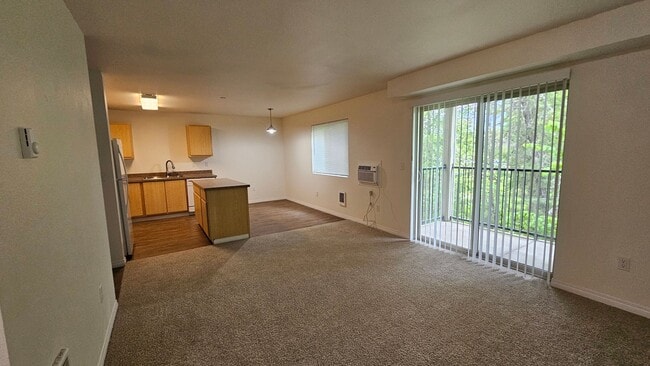 Photo - Mountain View Apartments