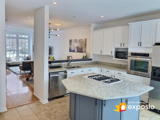 Photo - 14631 Thera Way