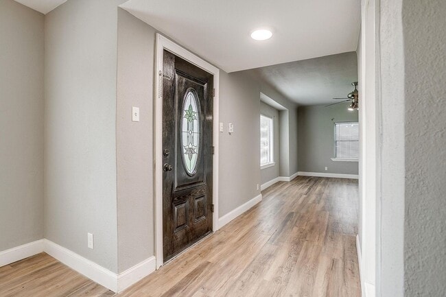 Photo - Country Town Living- 2 Bed, 1 Bath Home- Cleburne ISD- 76033