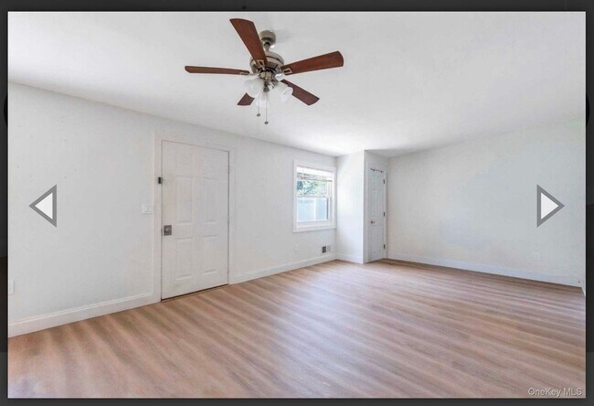 22 Wagon Ln E Unit Back apartment