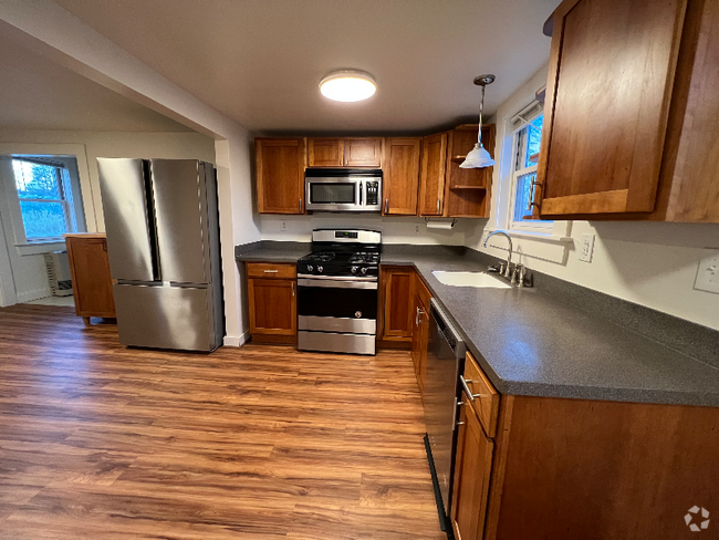 Building Photo - 14 Depot Rd Unit #3 Rental