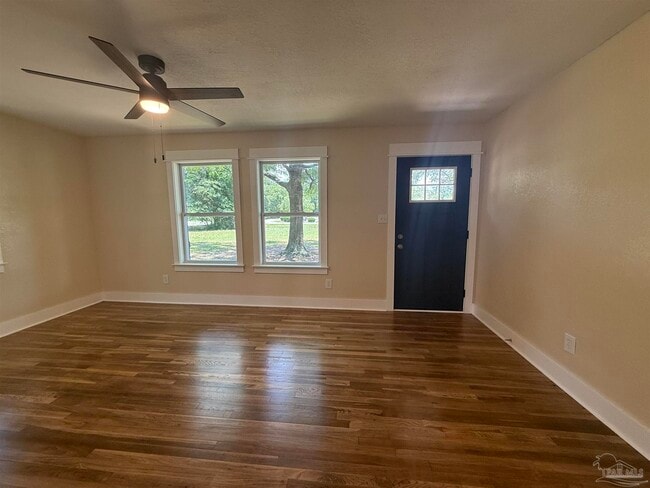Photo - 5837 Berryhill Rd