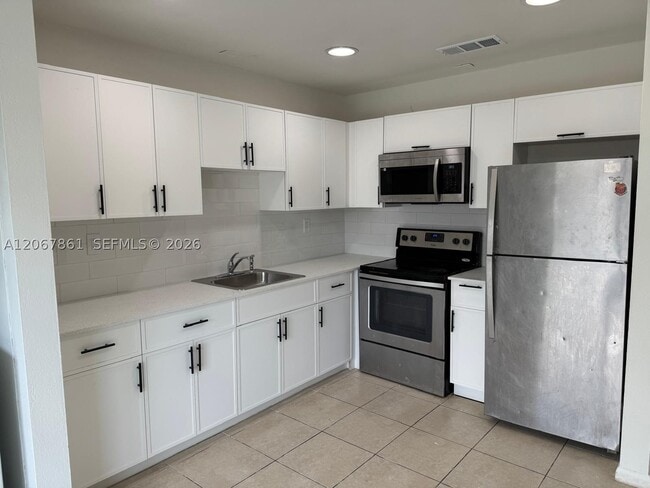 Building Photo - 2878 NW 197th Terrace