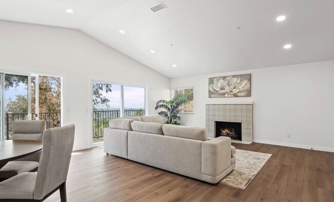 1604 San Miguel Ave