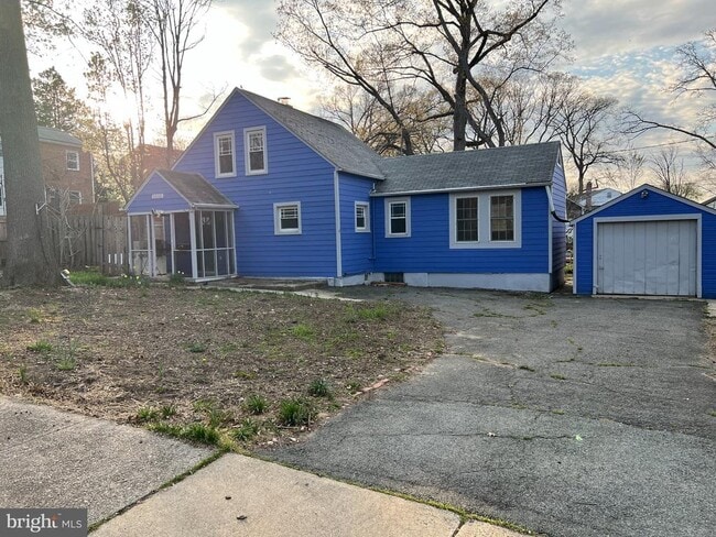 Building Photo - 5810 Mt Vernon Dr