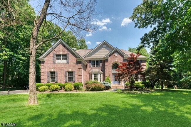 Building Photo - 12 Fieldflower Dr