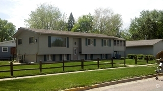 Building Photo - 829 Jane St Rental