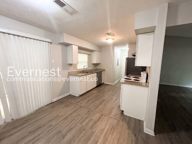 Photo - 9007 Homewood Dr