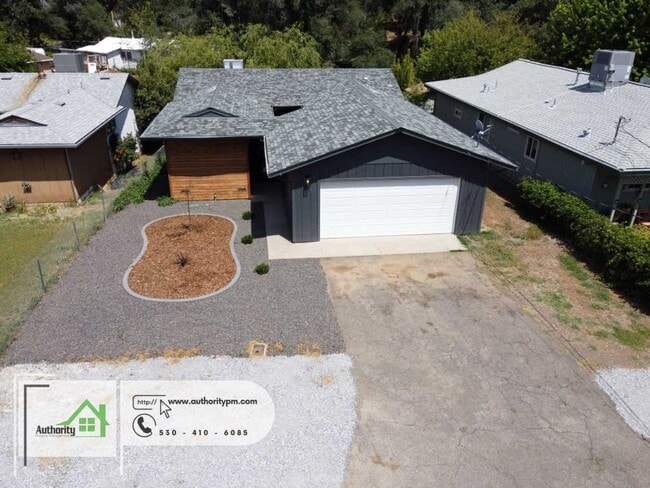 Photo - 1833 Oregon Ave