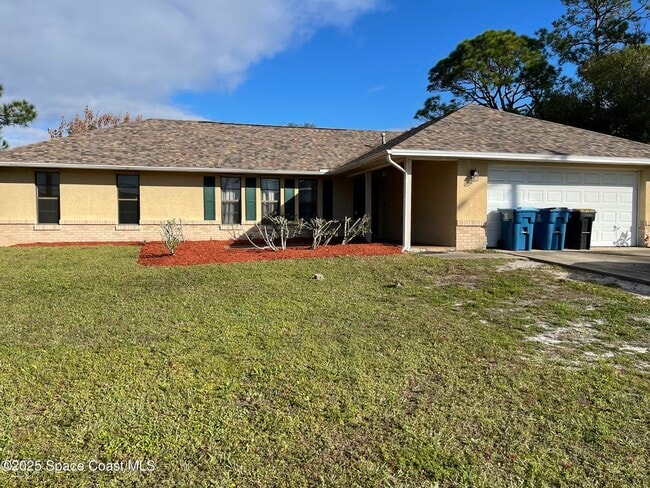 Building Photo - 363 Emerson Dr NW