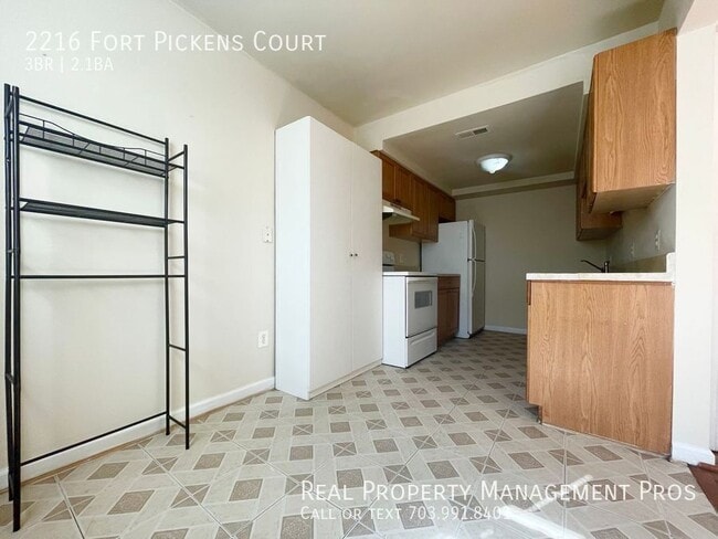 Photo - 2216 Fort Pickens Ct