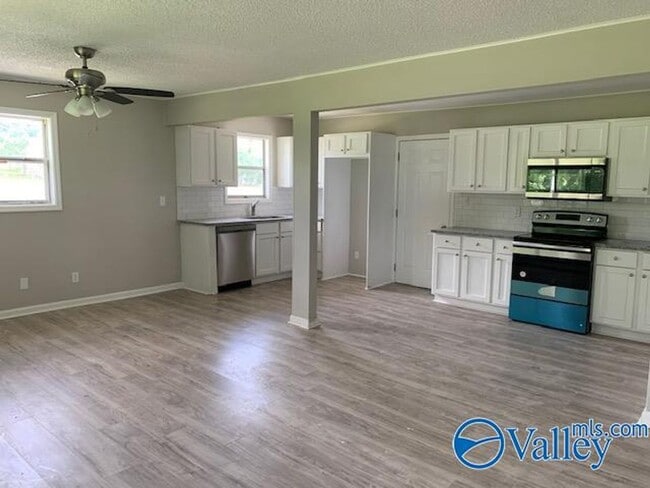 Photo - 2137 County Lake Rd