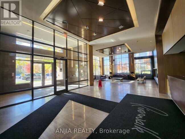 Photo - 18 Uptown Dr Unit 901