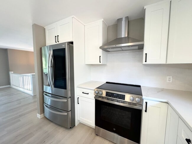 Photo - Beautifully remodeled five bedroom home on Finnhill in Kirkland