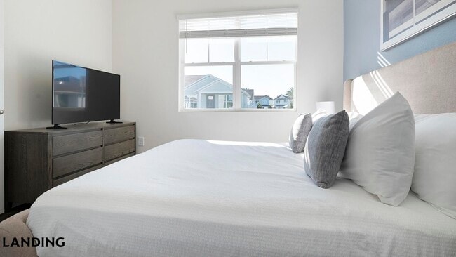 Photo - 8925 Livigno Wy Unidad 16-990