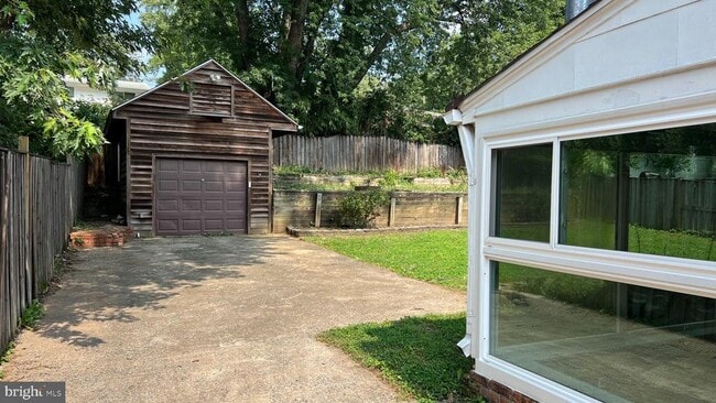 Photo - 12907 Dean Rd