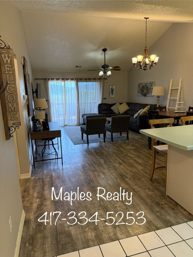 Building Photo - STUNNING 2 bedroom, 2 bathroom condo at Po...