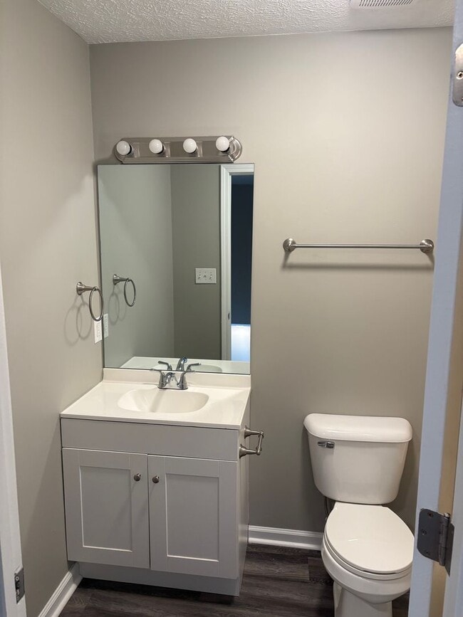 Photo - 804 Barry Ct Unit 804 Barry Ct. Apt B