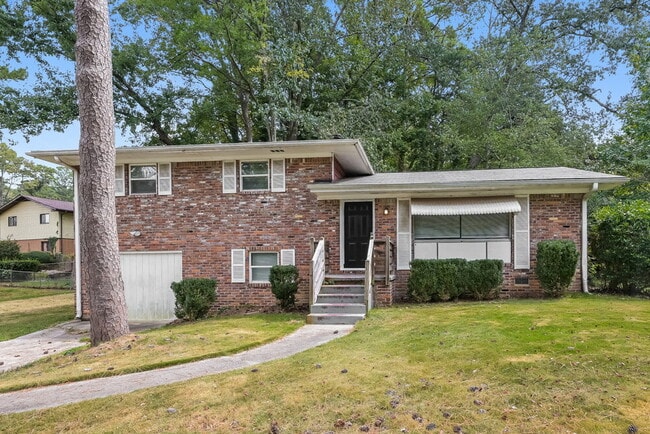 Building Photo - 2230 Kilarney Rd Rental