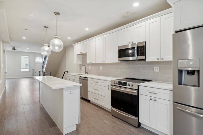 Photo - 1826 W Montgomery Ave