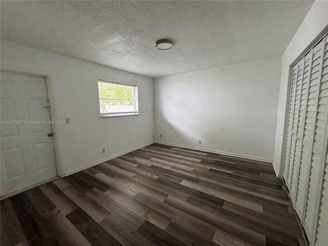Photo - 400 SE 9th Ct Apartamento Unidad 6