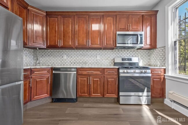 Building Photo - 126 Wade St Unit 1