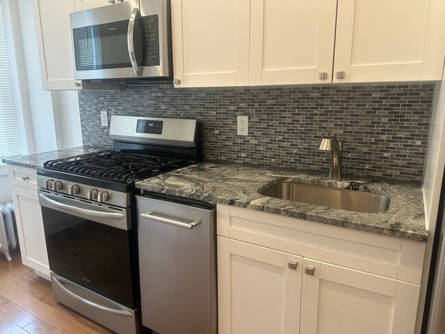 Sherman View - Sherman View Apartments