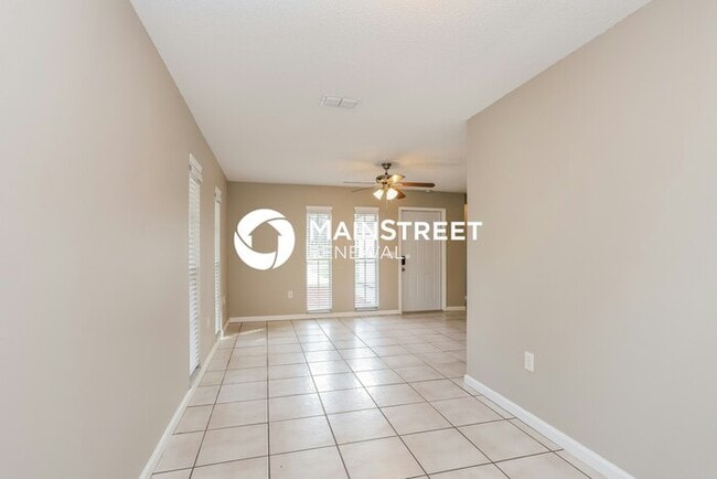 Photo - 3 Bedroom Pet-Friendly Home in Bradenton, ...