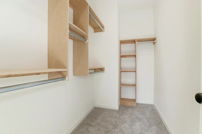 Photo - 5314-5316 Pinecrest