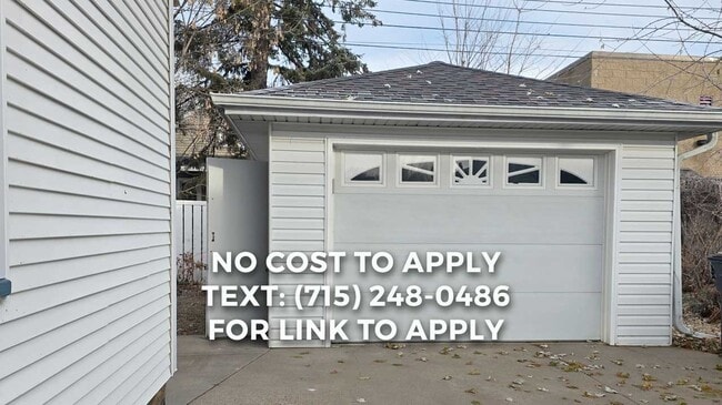 Photo - 1021 Baker St