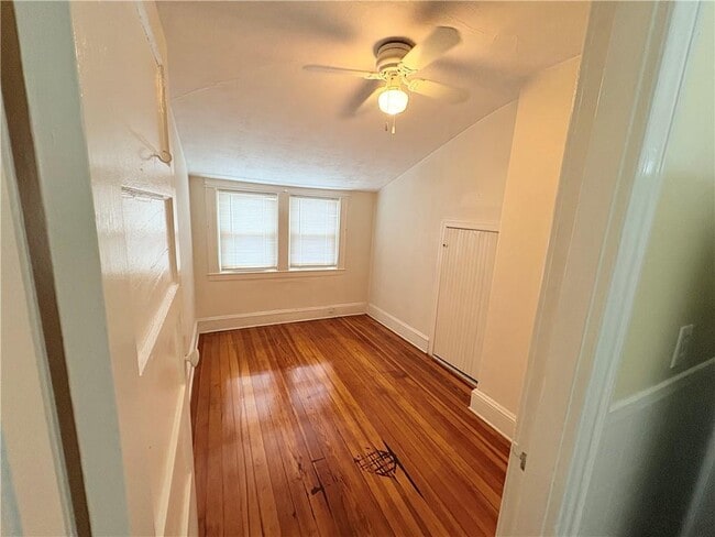 Photo - 293 Sutton Ave