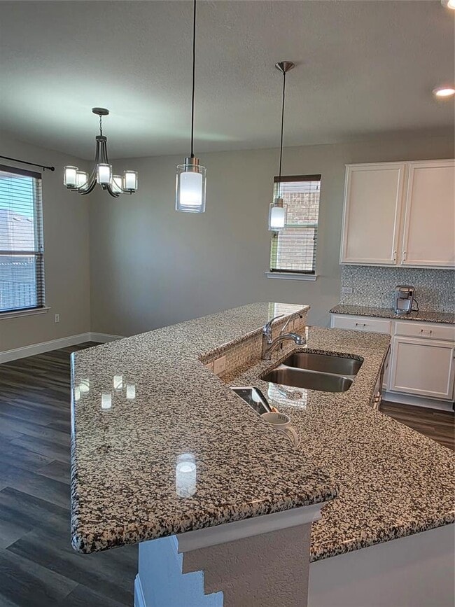 Photo - 1704 Constanta Dr