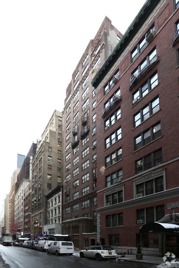 Photo - Wilshire Plaza