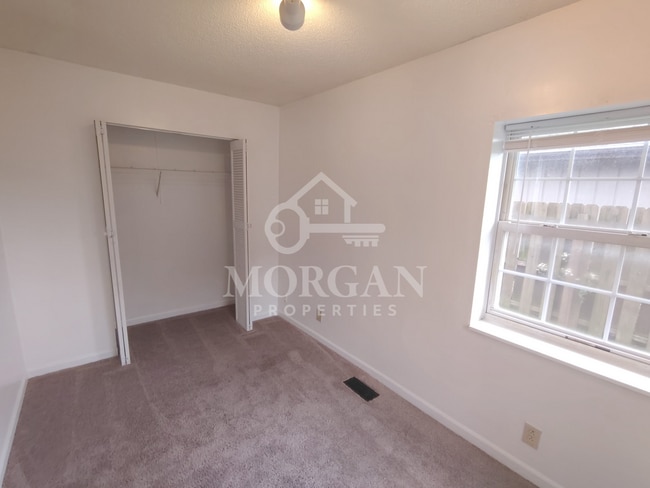 410 Andover Rd