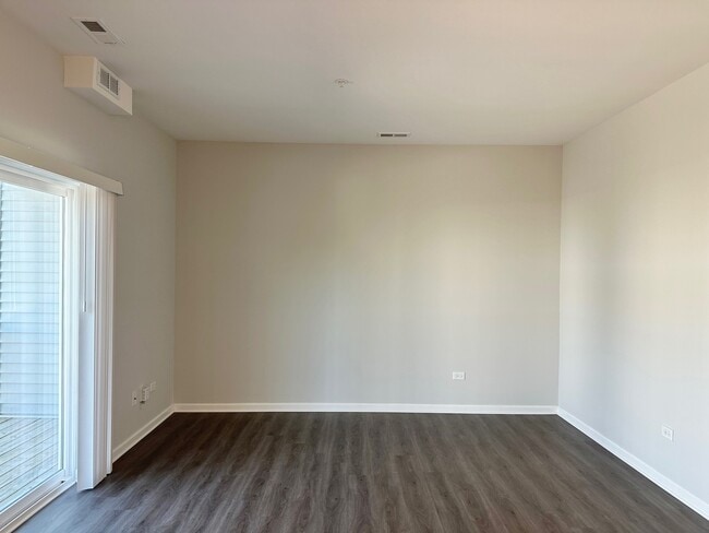 Photo - 853 E Main St Unit 2B