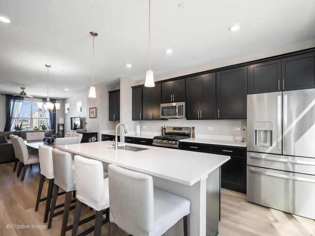 Photo - 1080 Bogart St