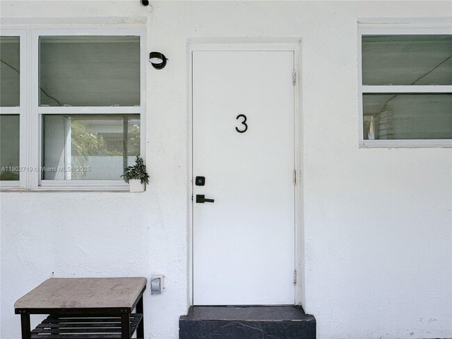 Photo - 1726 Thomas St Unit 3
