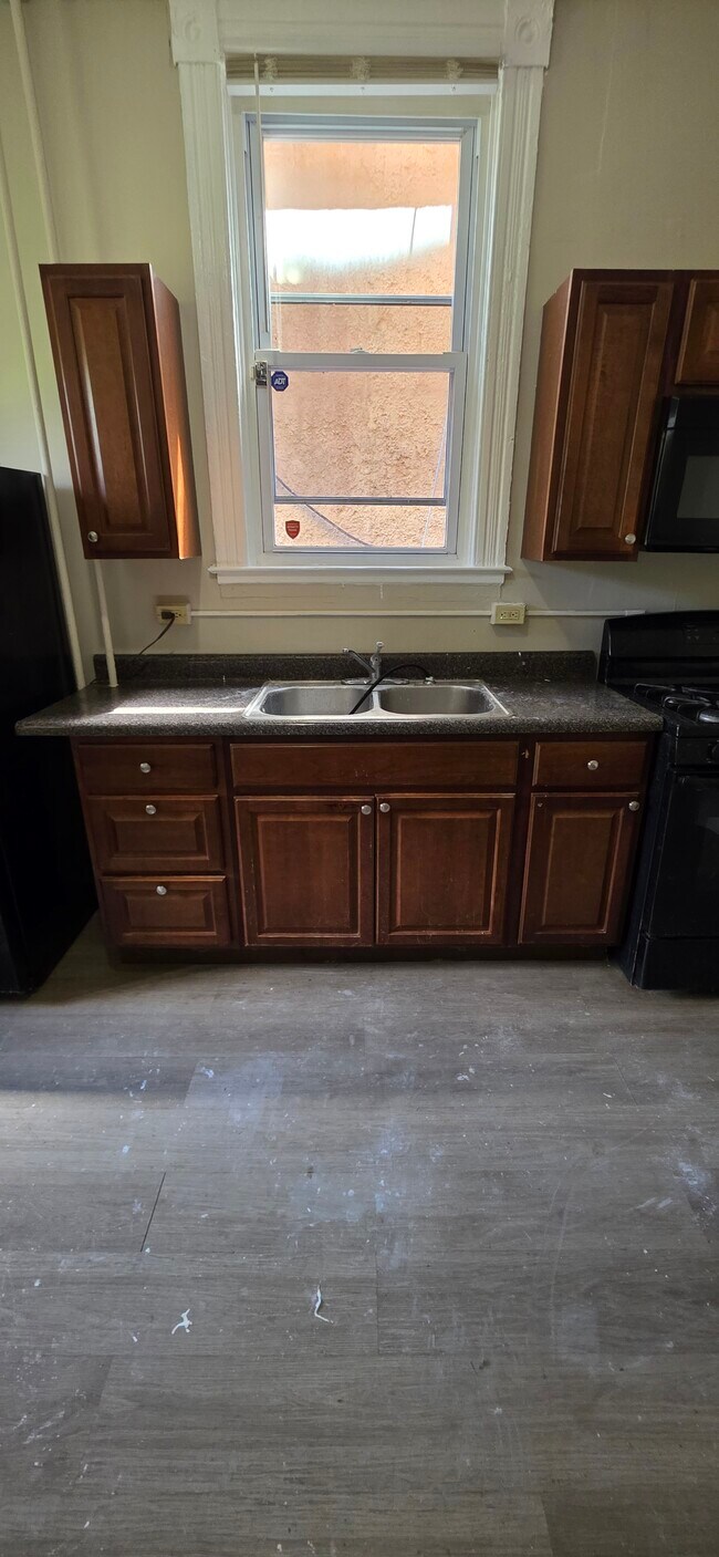 Photo - 237 N Monroe St