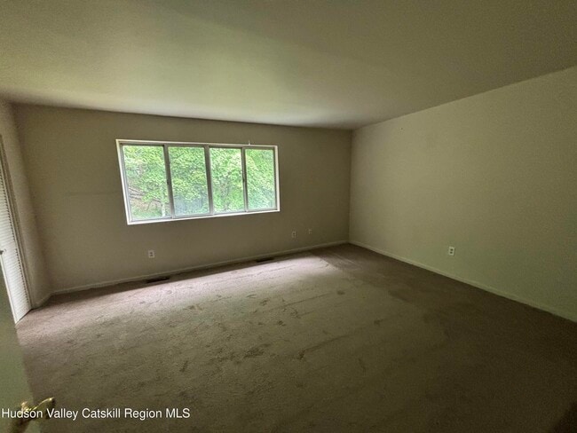 Photo - 201 Briarwood Ct