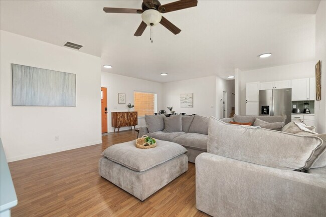 Photo - 30 Charters Cir Unit SI ID1523578P