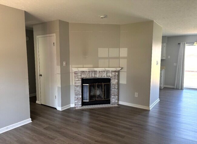 Photo - 3204 Timbermill Ave