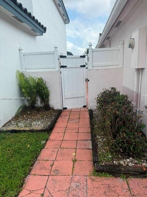 Photo - 18950 NW 22nd St