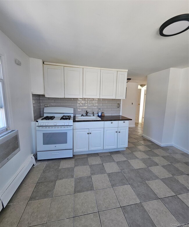 Photo - 196 S Franklin St