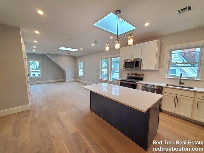 Photo - 51 Fairbanks St Unit 3