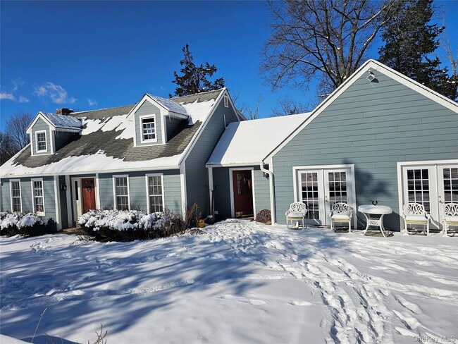 Building Photo - 19 Telsar Ln