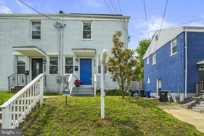 Photo - 5449 B St SE Casa